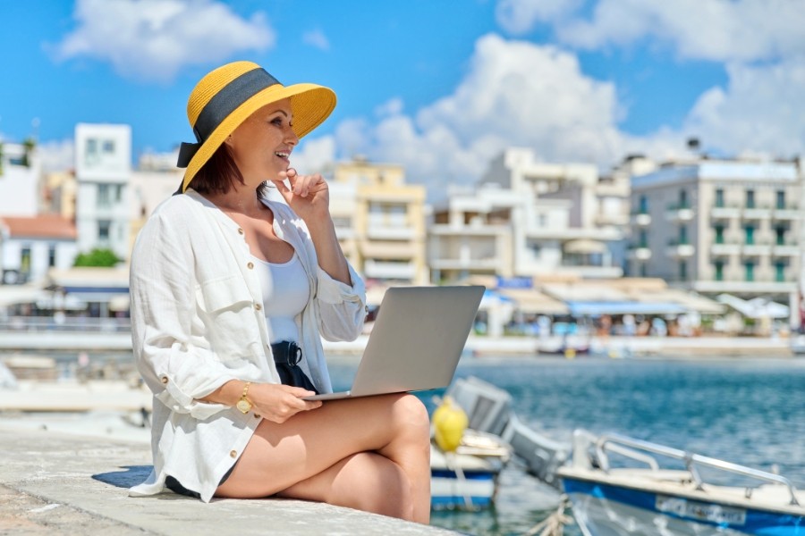 A Long Vacation in Greece for Swiss Digital Nomads